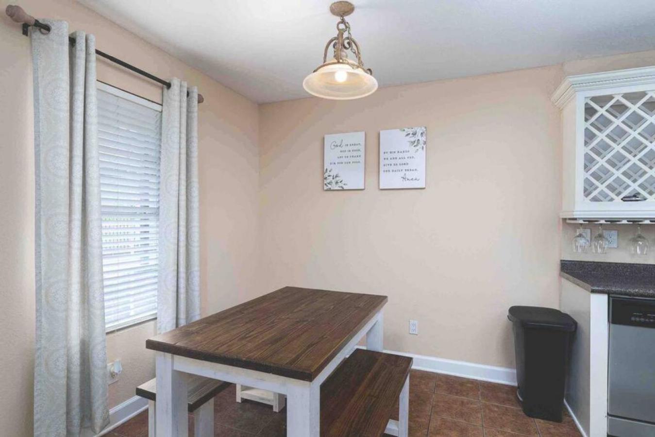 Convenient To Campus And The Square Holiday home Oxford